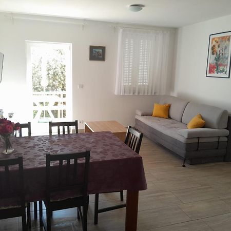 Apartment Mikic Cunski Bagian luar foto