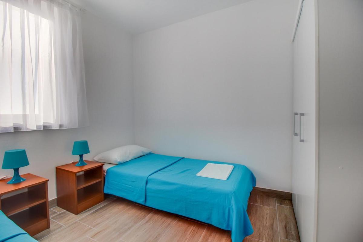 Apartment Mikic Cunski Bagian luar foto