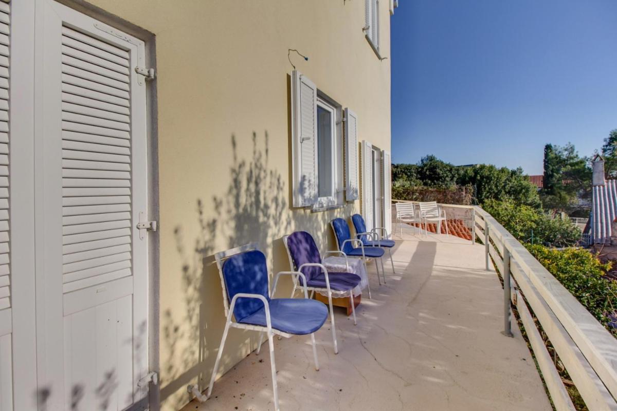 Apartment Mikic Cunski Bagian luar foto